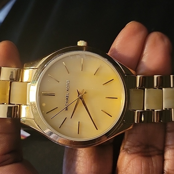 MICHAEL KORD SWISS MOVEMENT WATCH NEW IN BOX TAGS - Picture 4 of 8